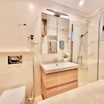 Ocean Cliffs 아파트 *