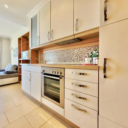 Ocean Cliffs Apartman *