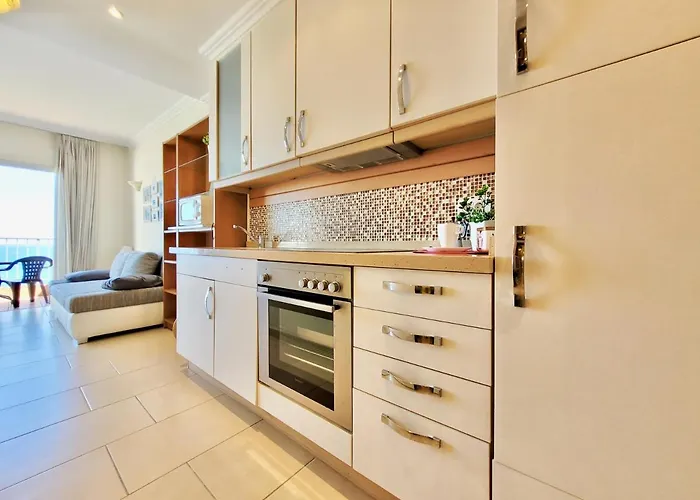 Ocean Cliffs Apartment *