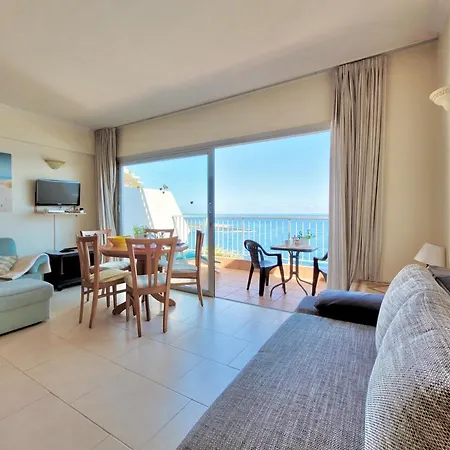 Ocean Cliffs Apartmán *