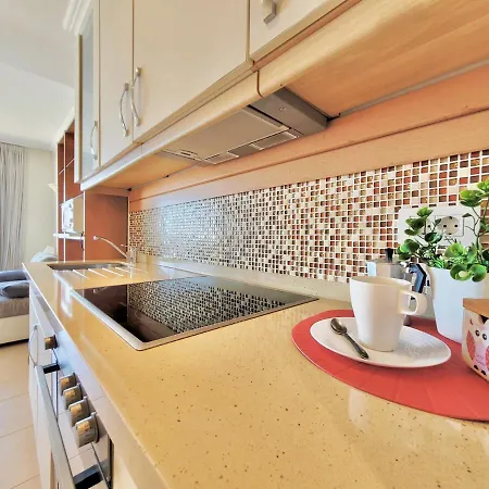 Ocean Cliffs Apartmán